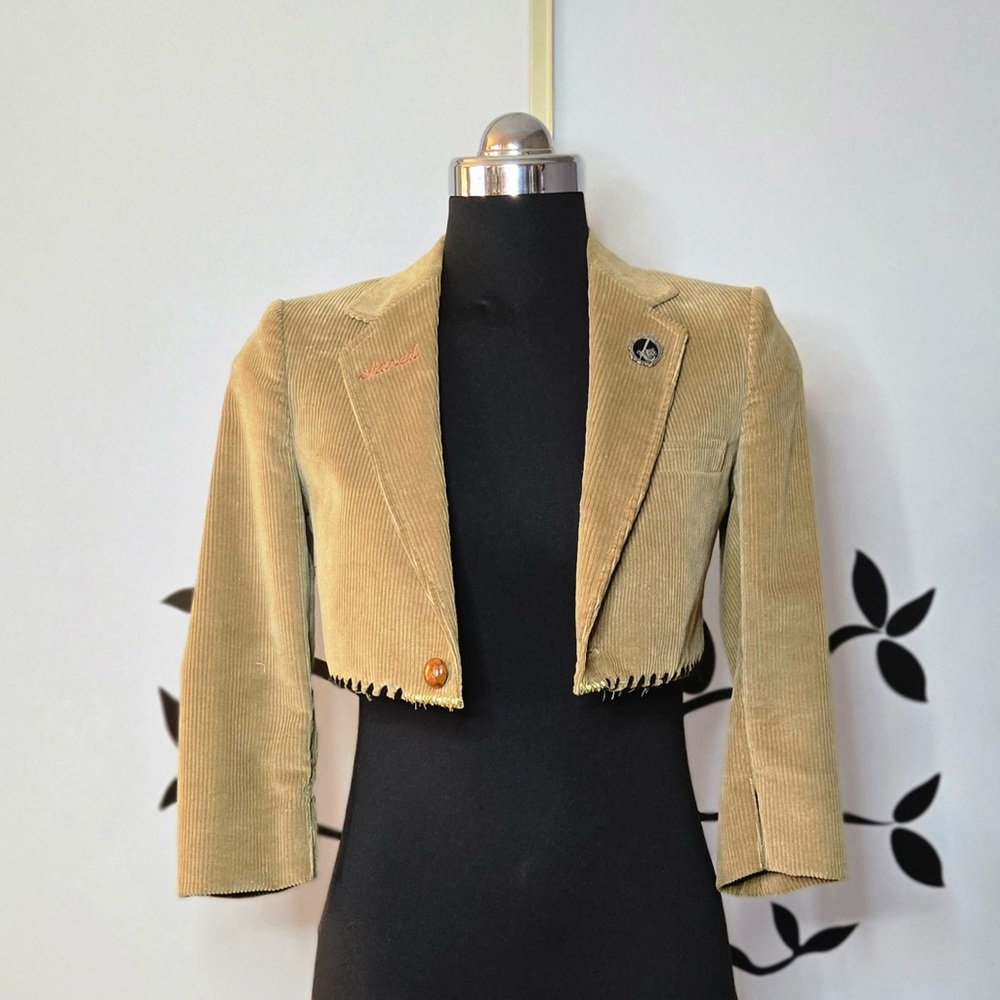 🇨🇦 One of a Kind Vintage Upcycled Jacket